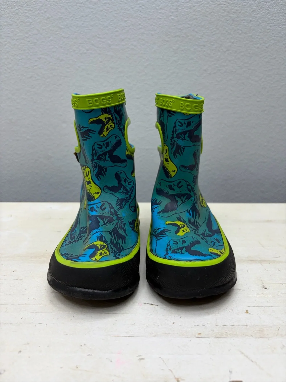 Bogs Skipper Cool Dinos Rain Boots Size 6 Boys